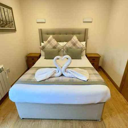 Waverley Inn Holiday Apartments Inverness Exteriör bild