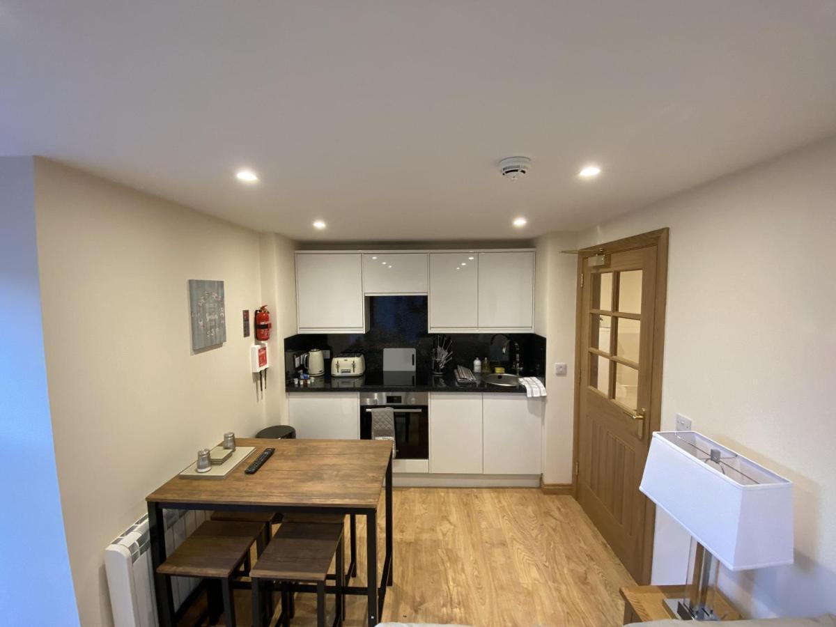 Waverley Inn Holiday Apartments Inverness Exteriör bild