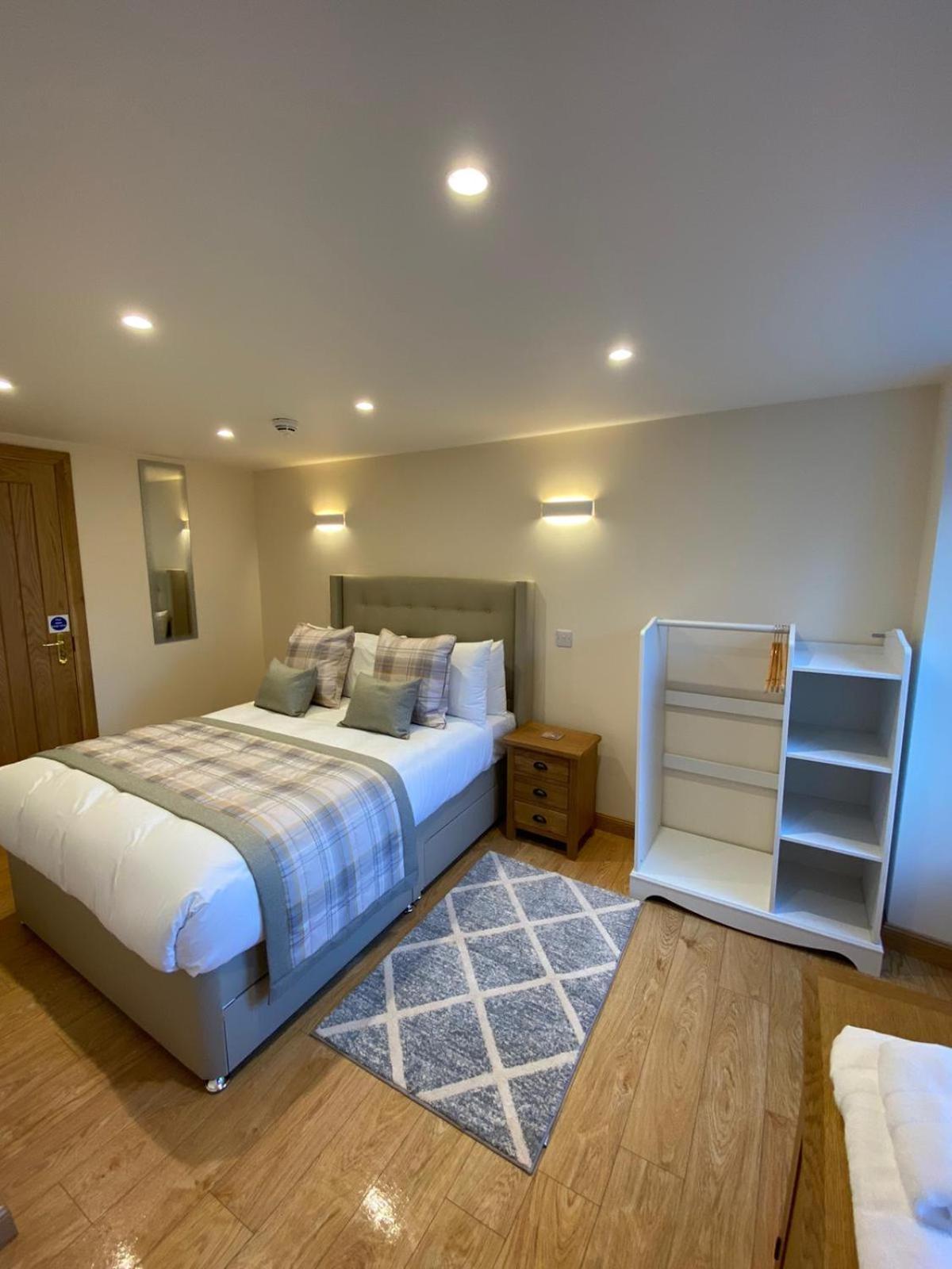 Waverley Inn Holiday Apartments Inverness Rum bild