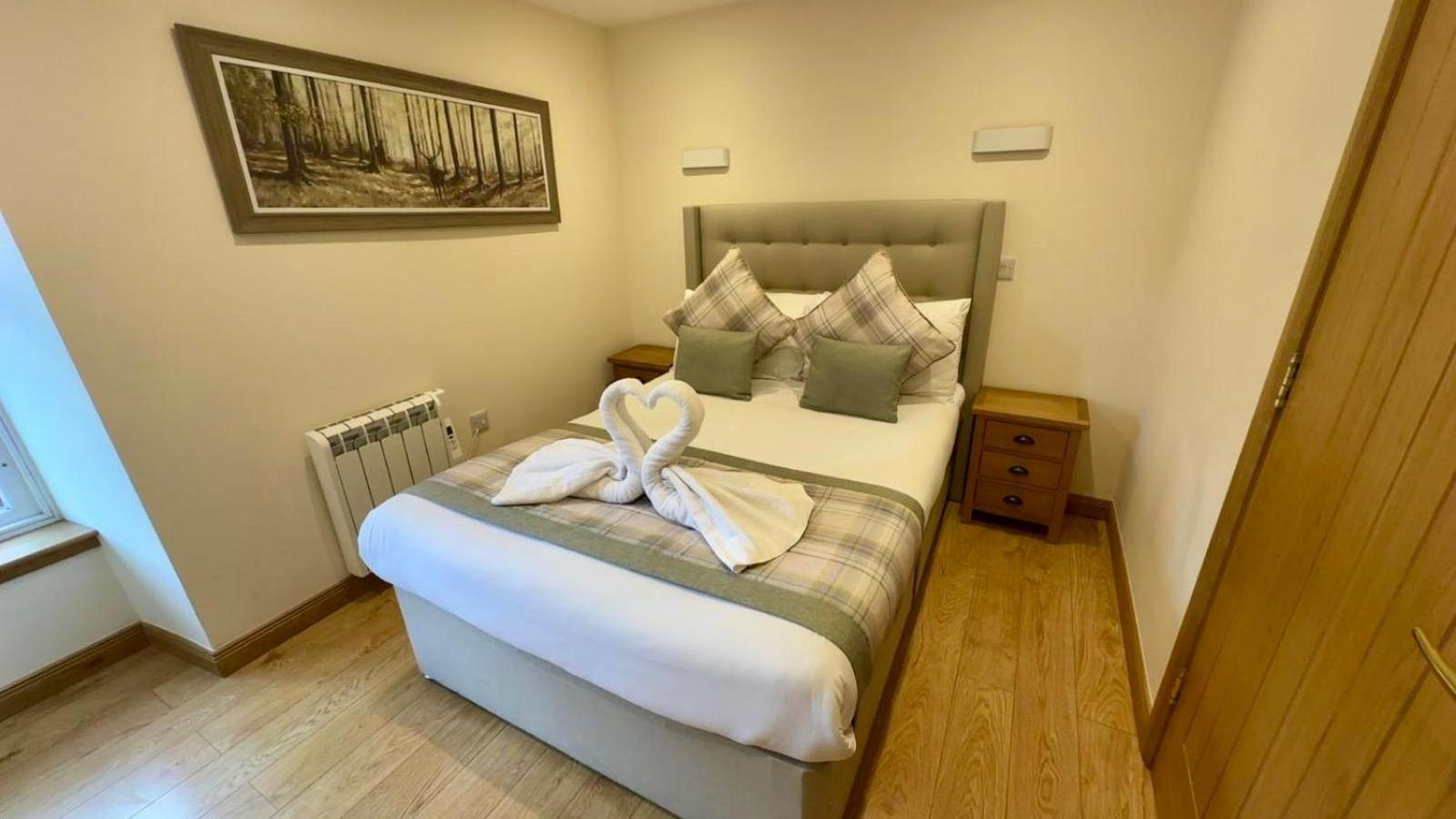 Waverley Inn Holiday Apartments Inverness Exteriör bild