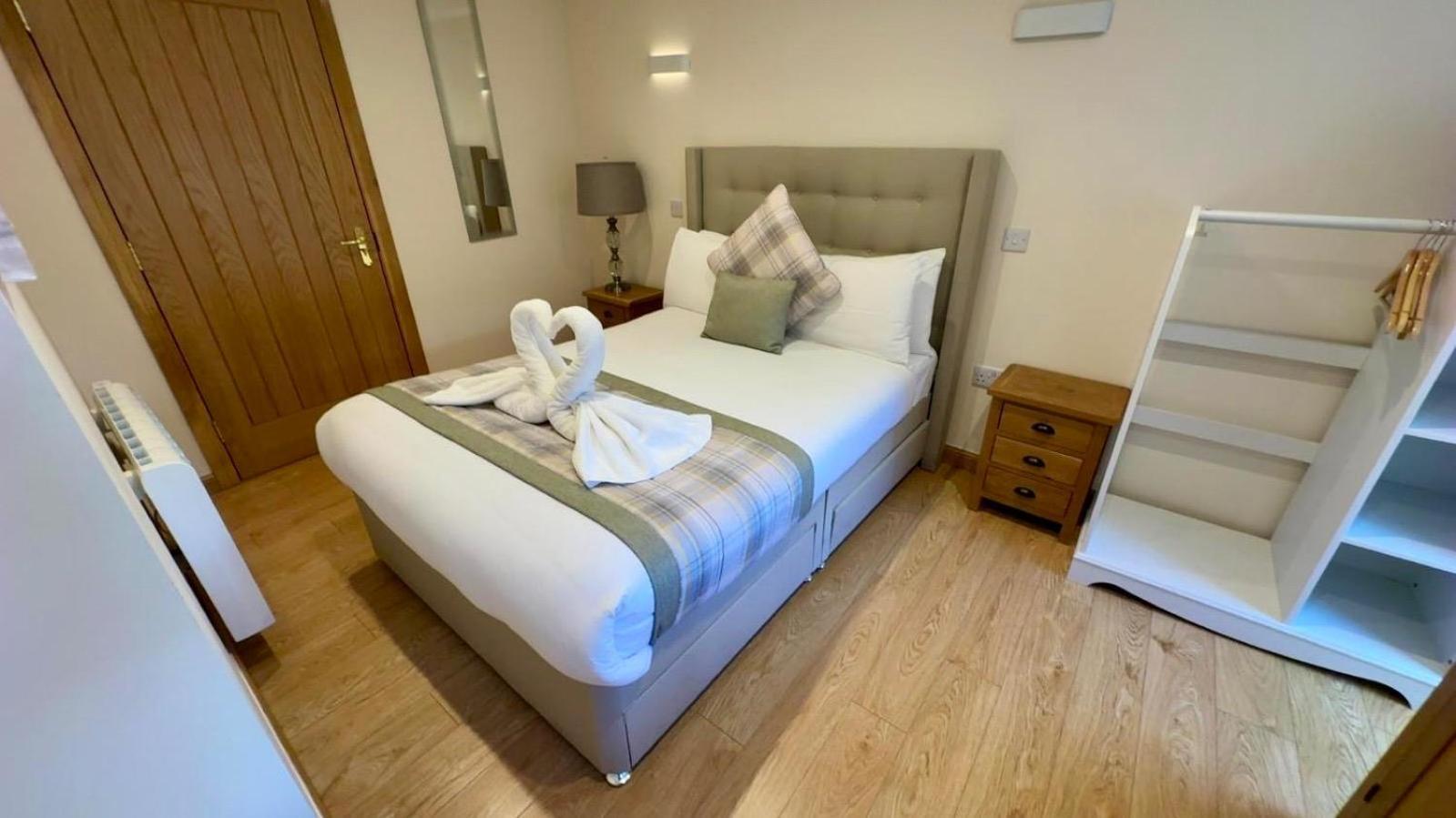 Waverley Inn Holiday Apartments Inverness Exteriör bild